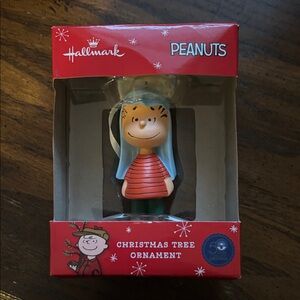 Hallmark Peanuts Linus Ornament